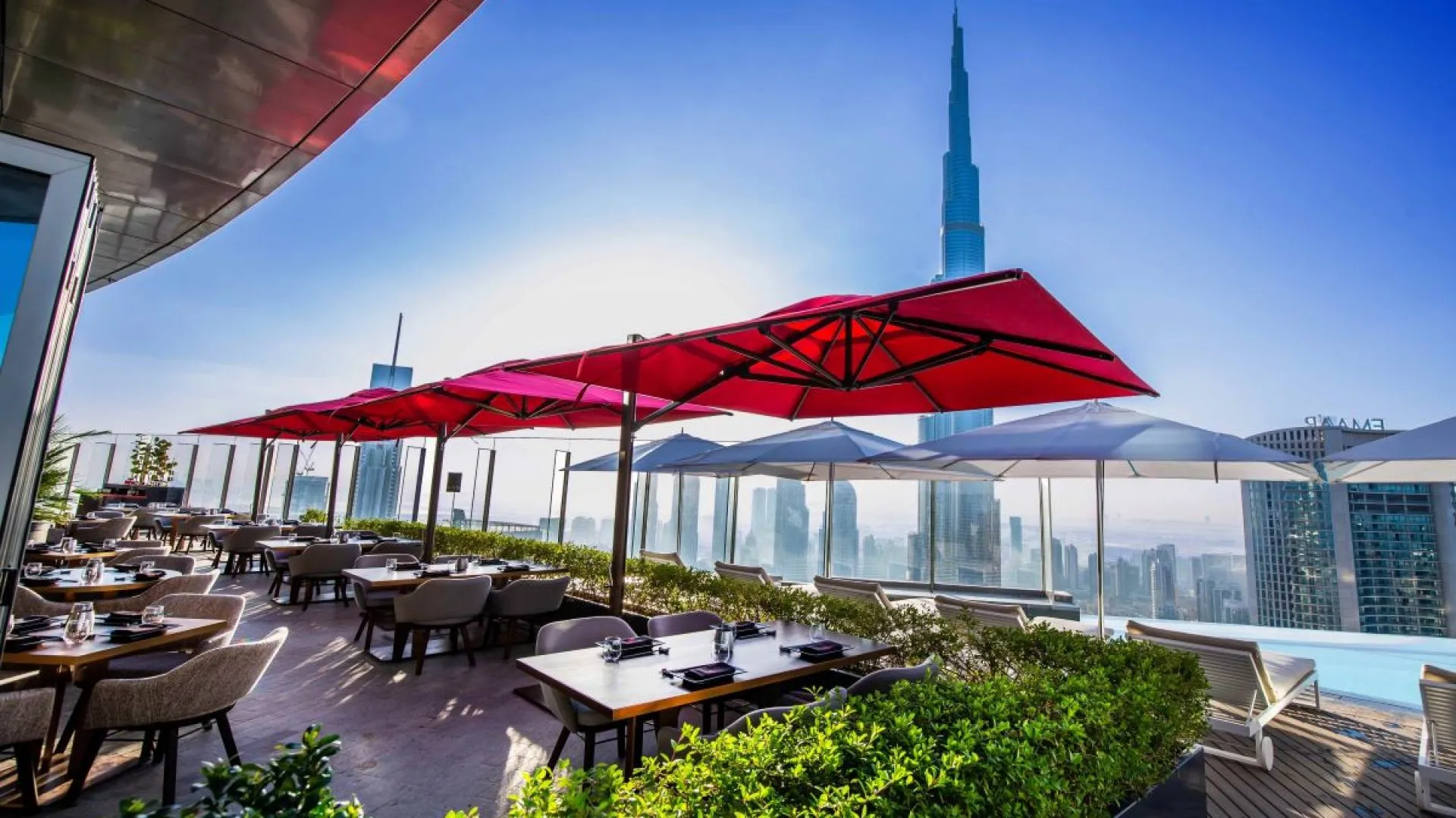CÉ LA VI Dining Experience with Burj Khalifa Views
